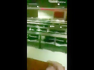 Teacher show how is the accion